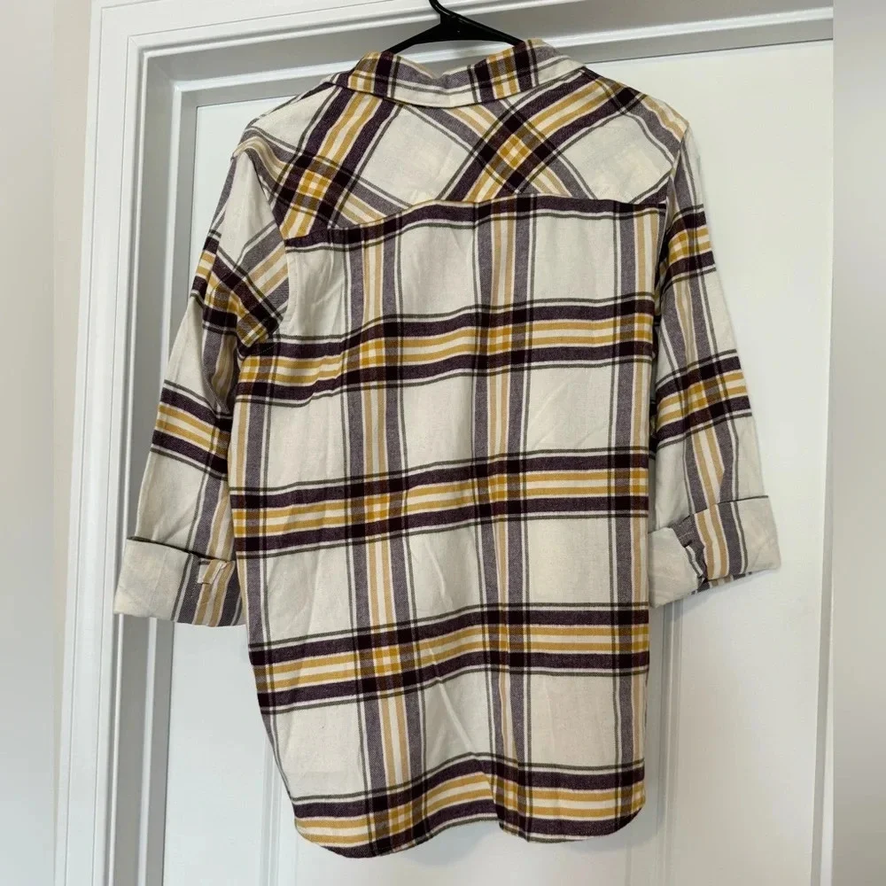 Natural Reflections Women’s Shirt Size Medium New - Picture 2 of 6